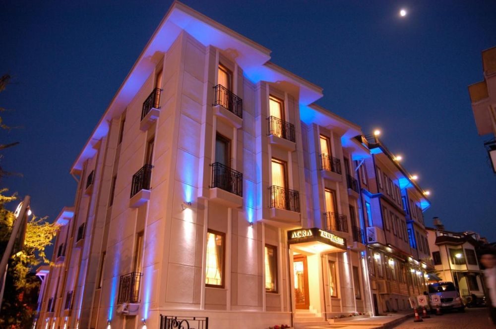 ACRA HOTEL