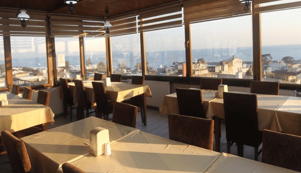 GRAND LIZA HOTEL