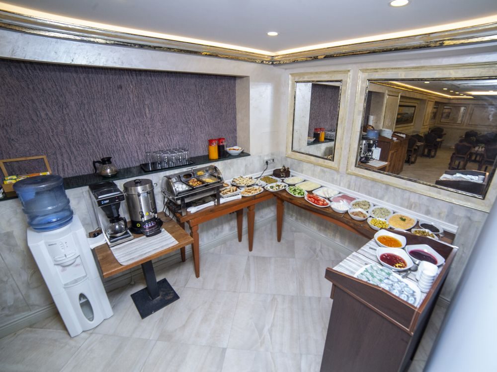 HHK DOWTOWN HOTEL