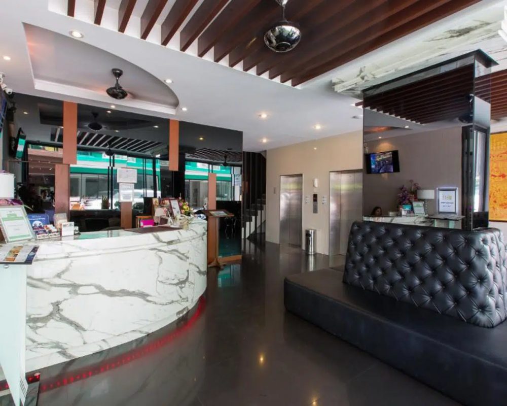 HEMINGWAYS SILK HOTEL