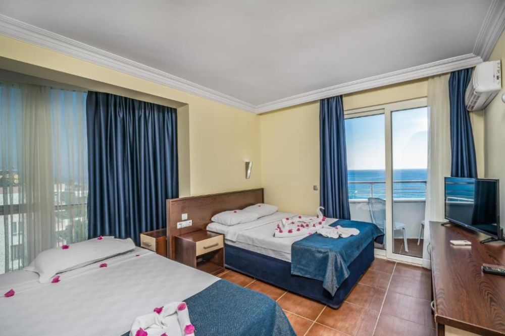 ARSI BLUE BEACH HOTEL