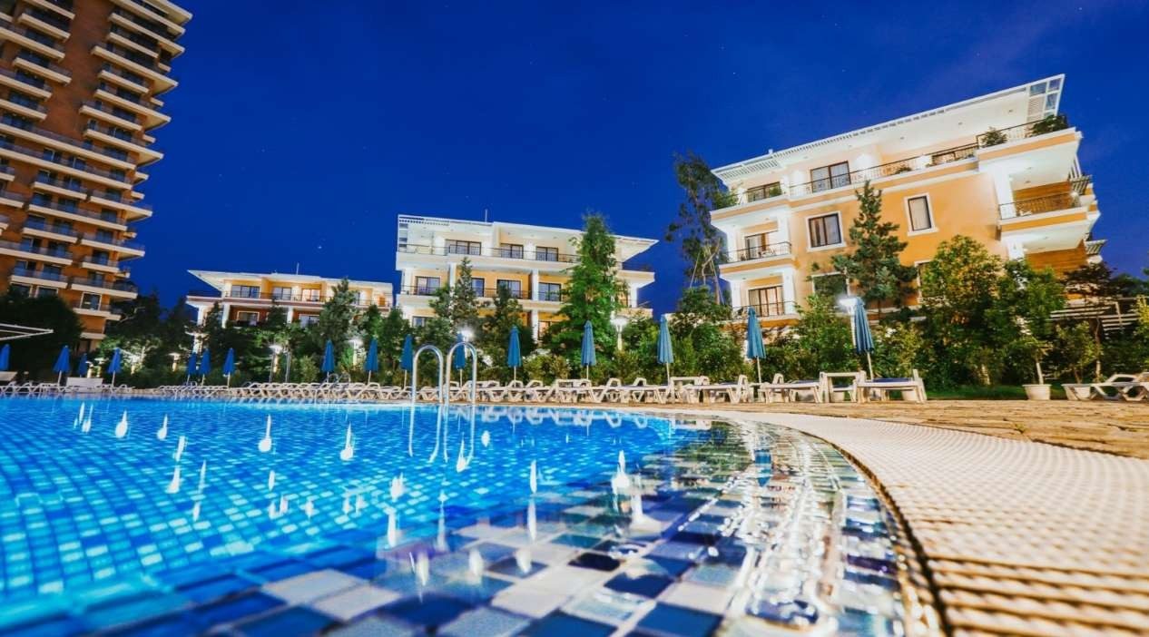 DREAMLAND OASIS