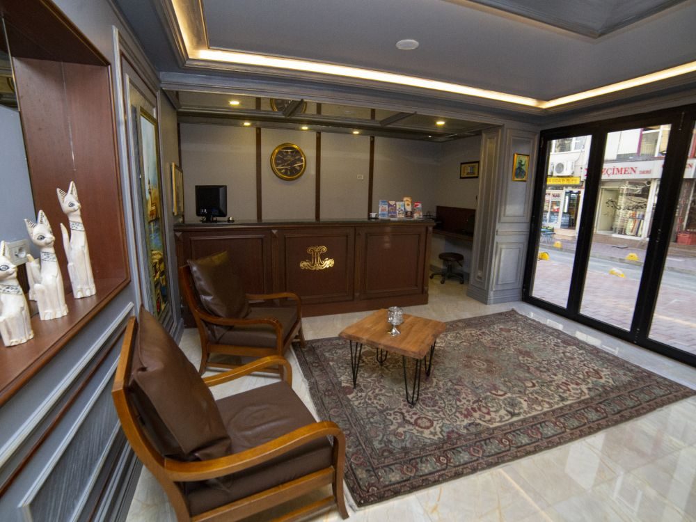HHK DOWTOWN HOTEL