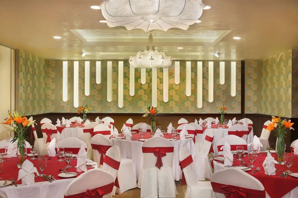 City Seasons Al Hamra Hotel
