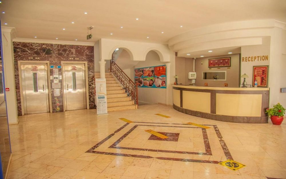 GRAND BAHAMA BEACH HOTEL