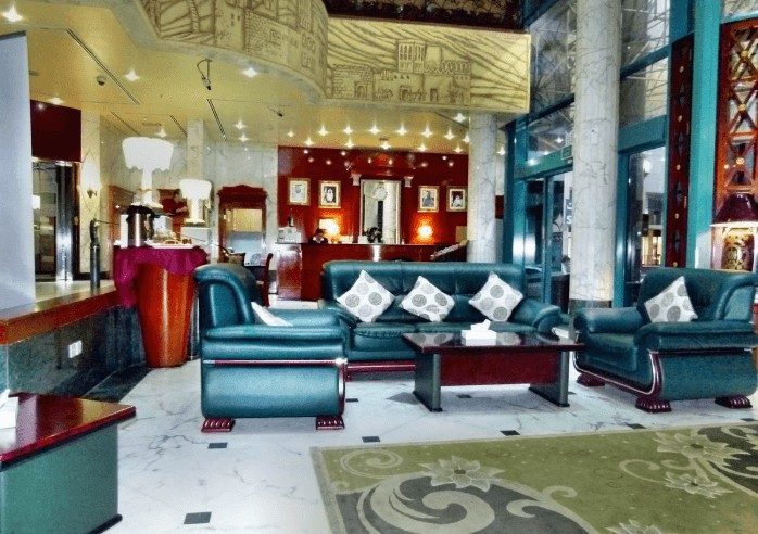 Knight Armour Hotel (ex.Grand Mayfair Hotel)