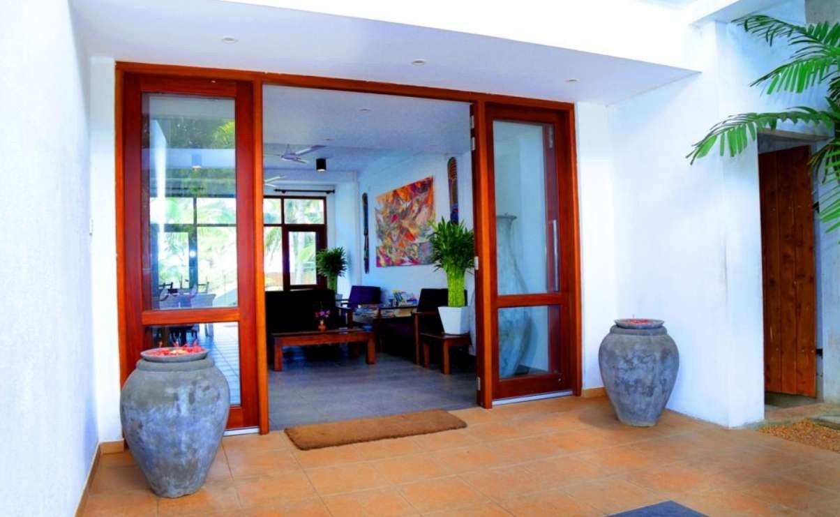 Rockside Beach Resort