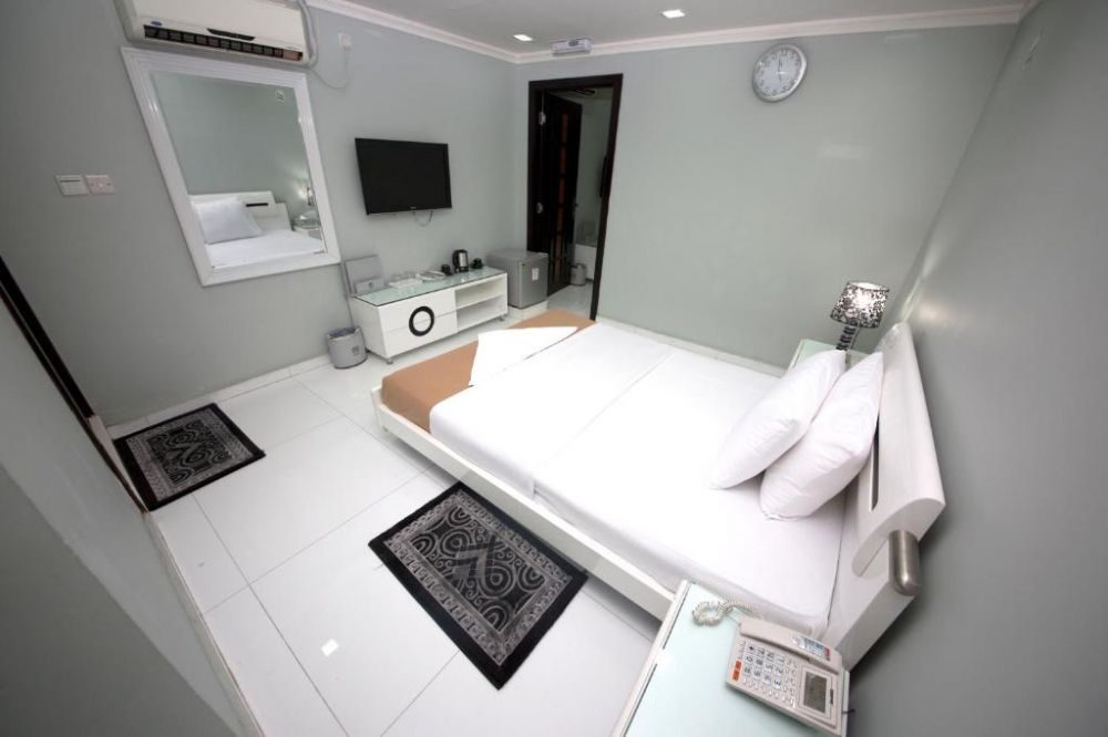 White Fort Hotel Dubai