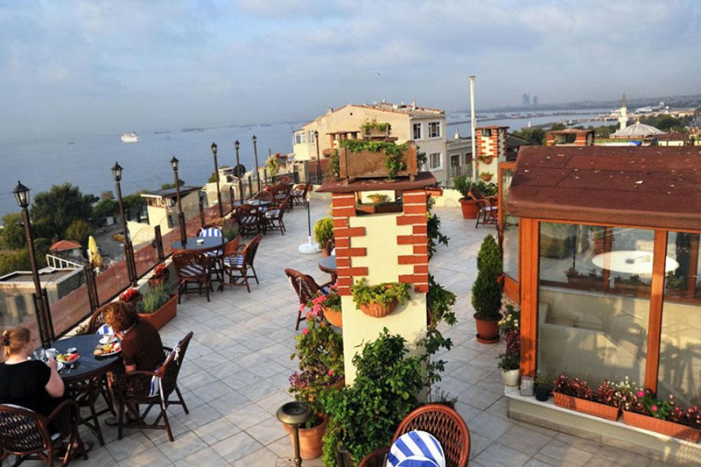 ARTEFES HOTEL