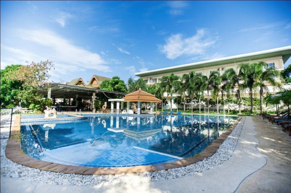 BLUE BEACH GRAND RESORT & SPA