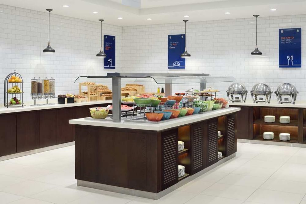 Holiday Inn Express Internet City