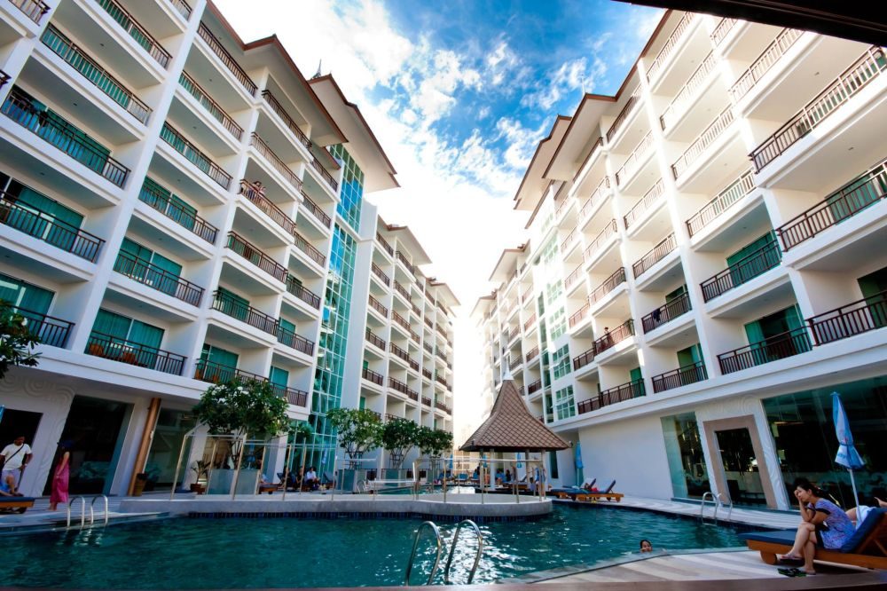 Crystal Palace Pattaya