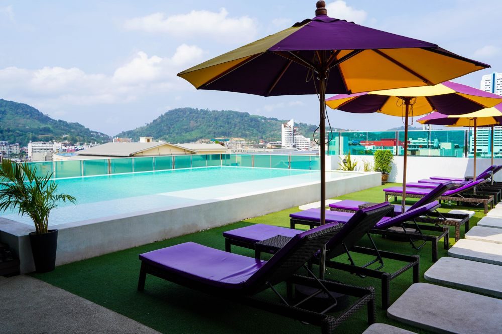 AIM PATONG HOTEL (THE)