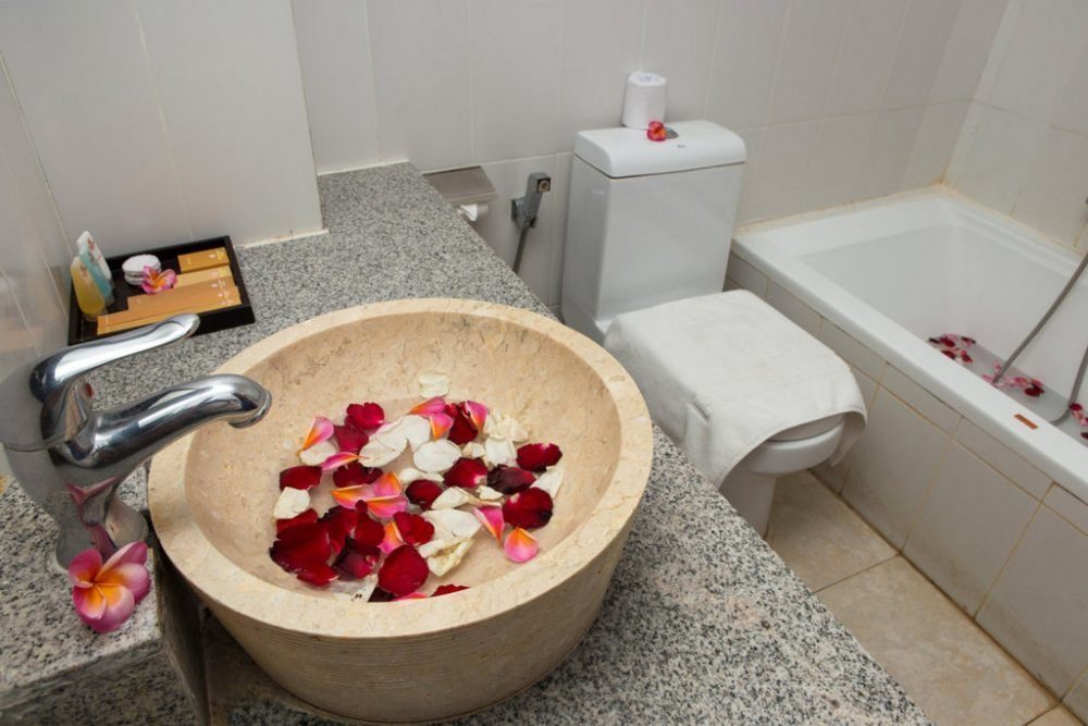 Puri Saron Lovina Hotel