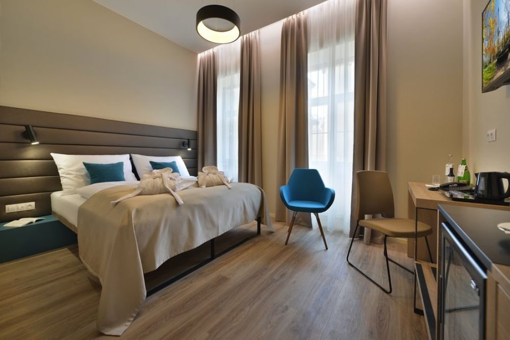 New Town Ea Hotel