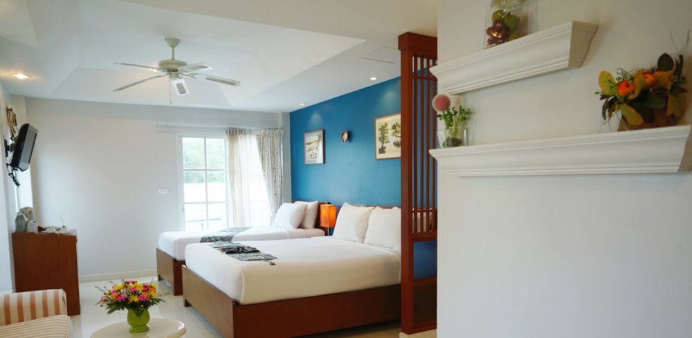 BEACH HEIGHTS RESORT (THE)