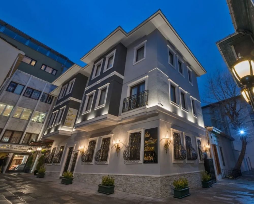 THE MILLION STONE HOTEL