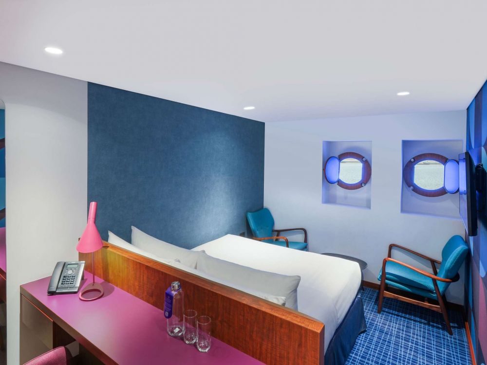 Queen Elizabeth 2 Hotel