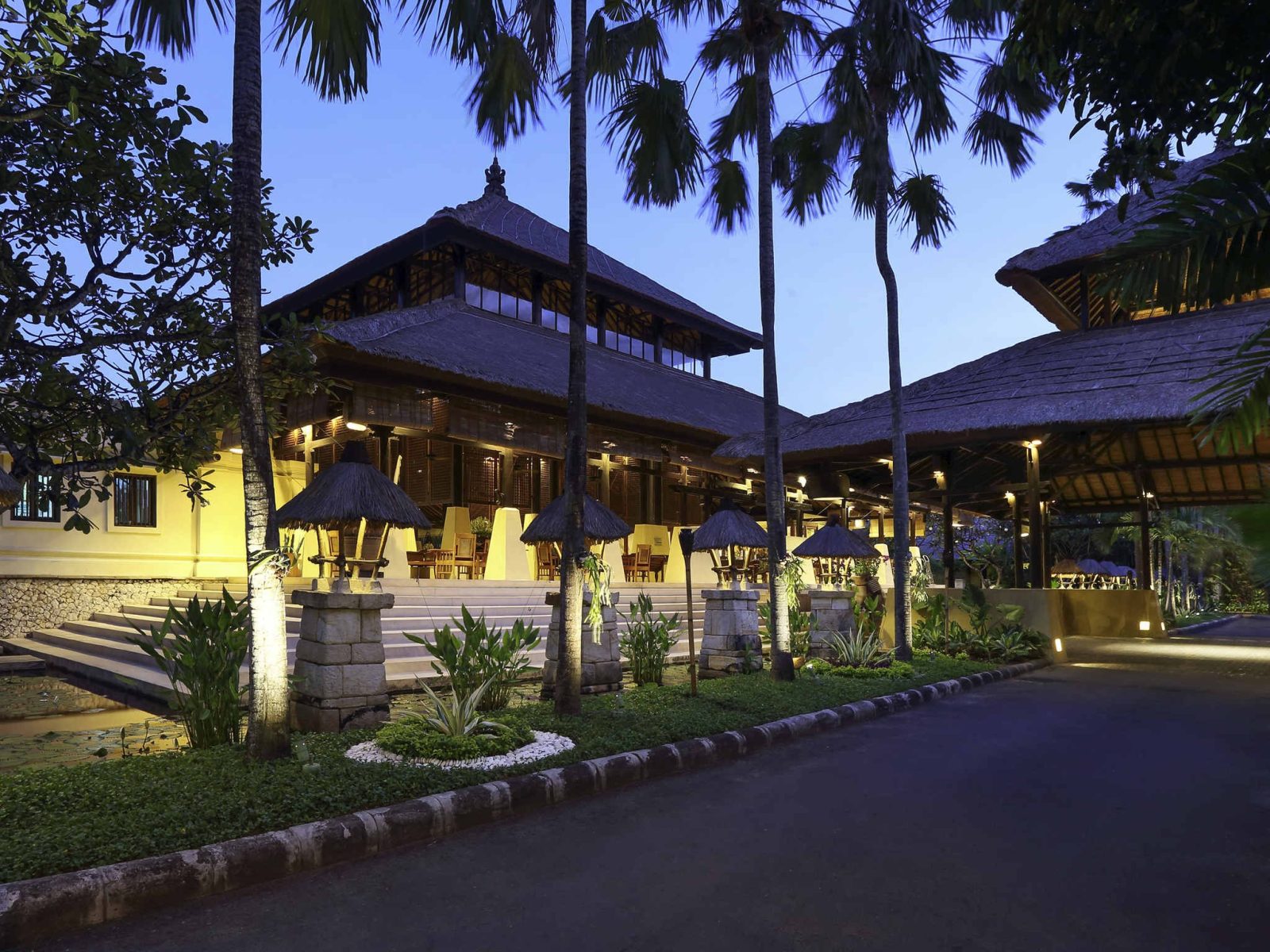 Mehmonxona fotolari Novotel Bali Benoa