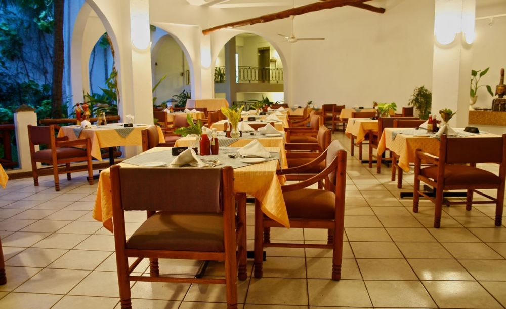Plaza Beach Hotel