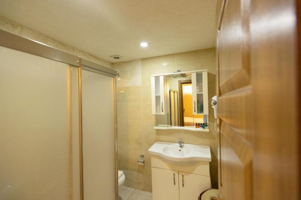 DE MAREE HOTEL