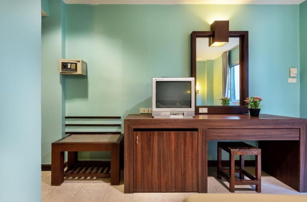 Jomtien Twelve Boutique Hotel (The)