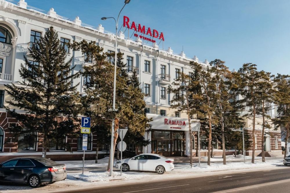 Фото отеля Ramada by Wyndham Astana