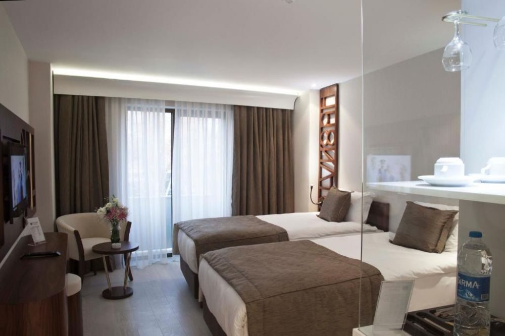VICTORY HOTEL & SPA