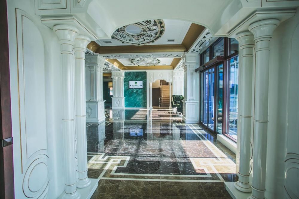 Emerald Hotel