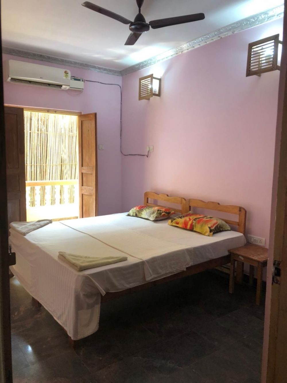 Thomas Beach Guest House
