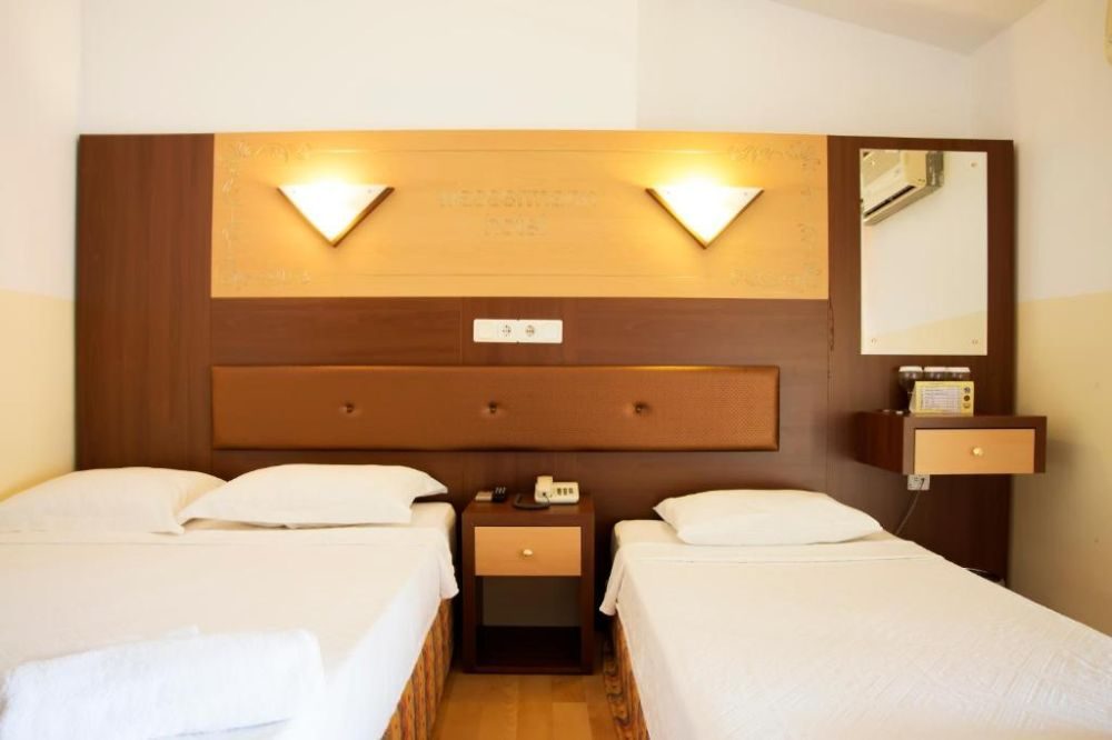 KEMPER WASSERMAN HOTEL