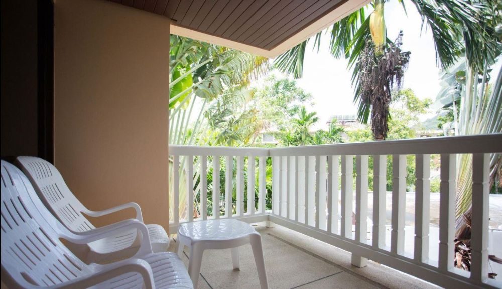 KATA POOLSIDE RESORT