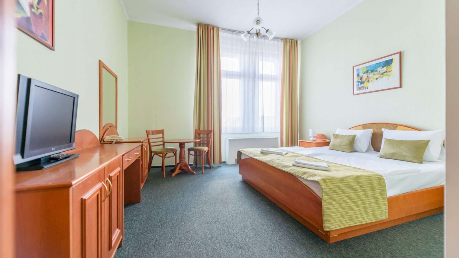 Baross City Hotel