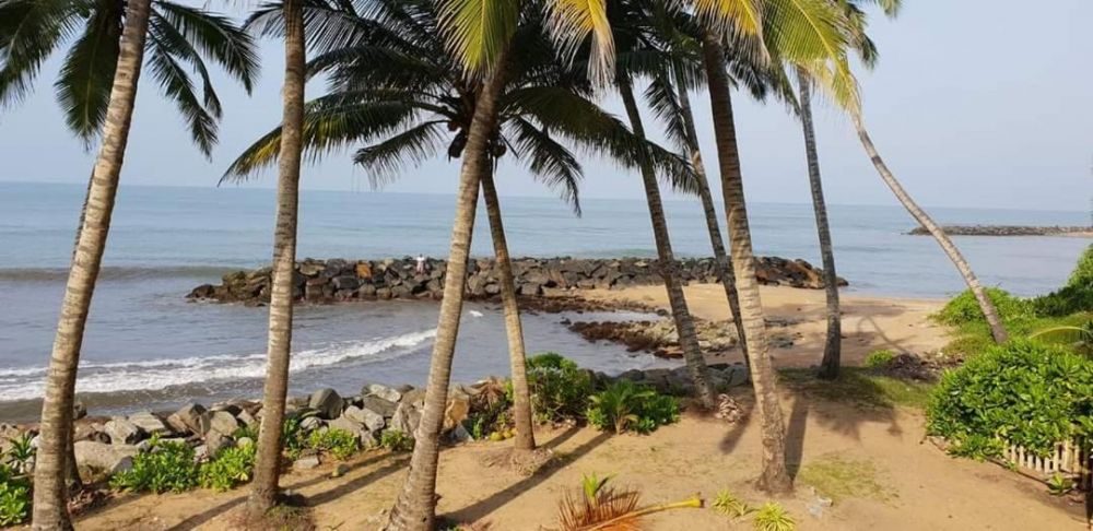 Oreo Beach Hotel
