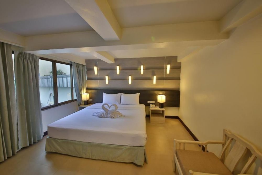 Sunshine Hotel & Residence