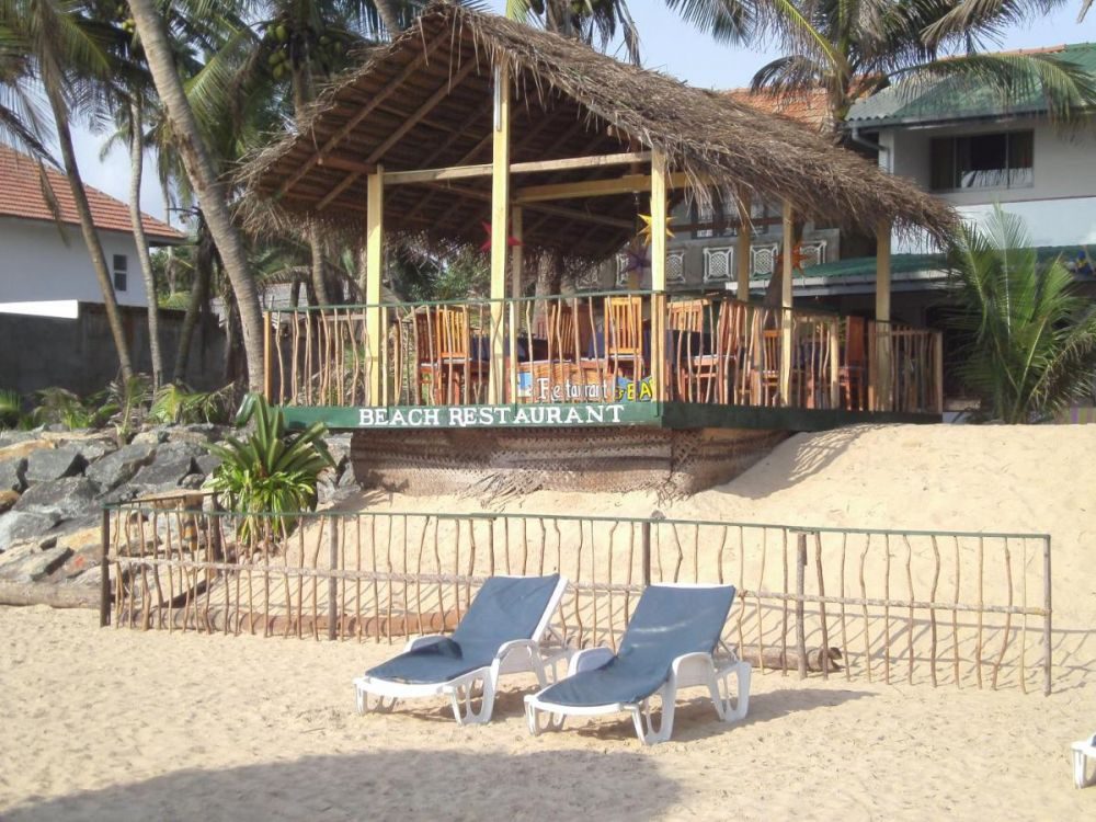 White Pearl Beach