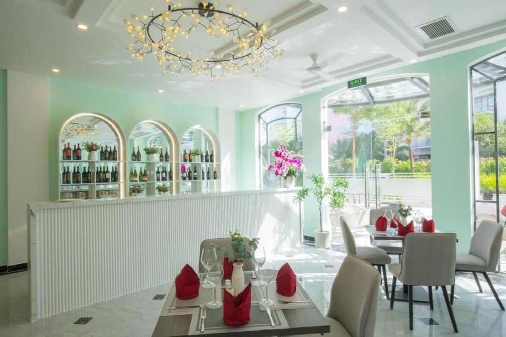 Paralia Phu Quoc Hotel