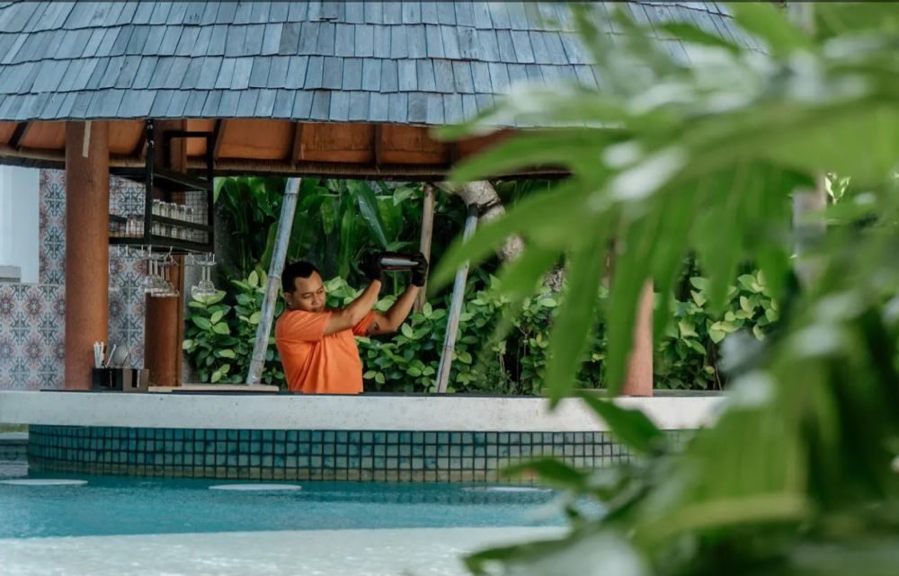 Roomates Surf Camp Canggu