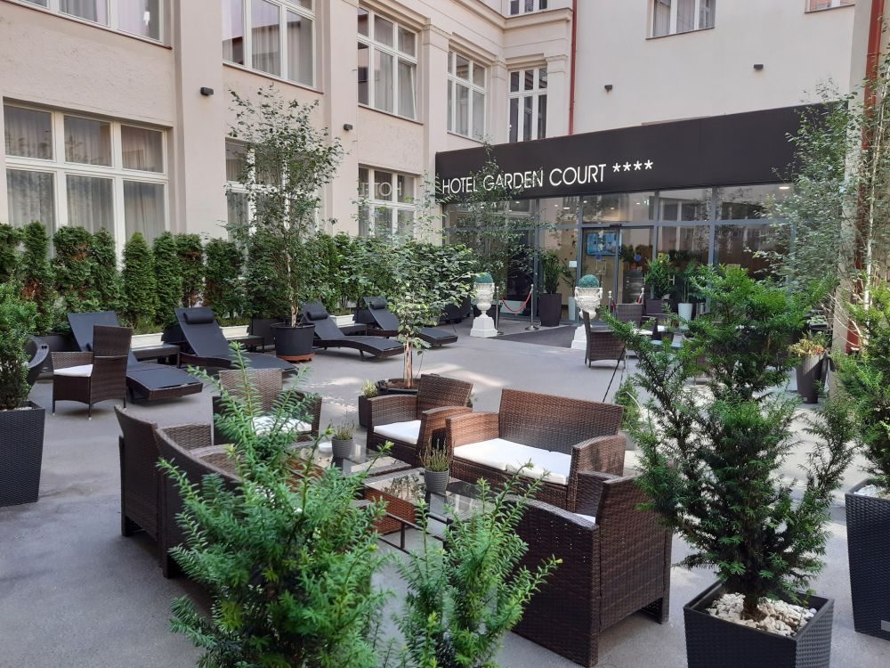 Garden Court (6+ only)
