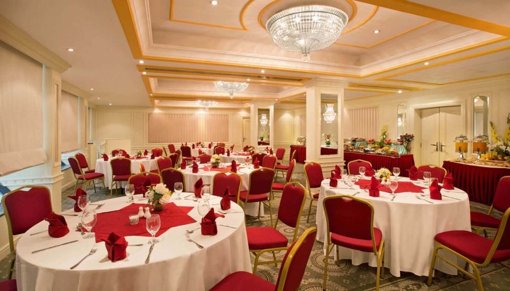 Admiral Plaza Hotel