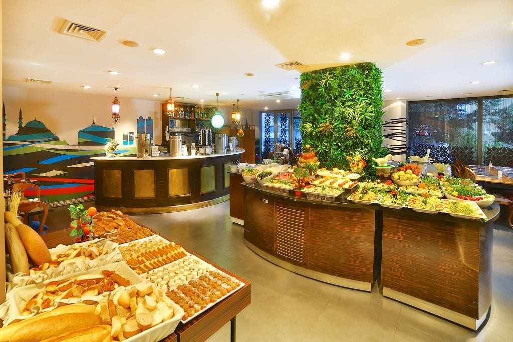 ALL SEASONS HOTEL