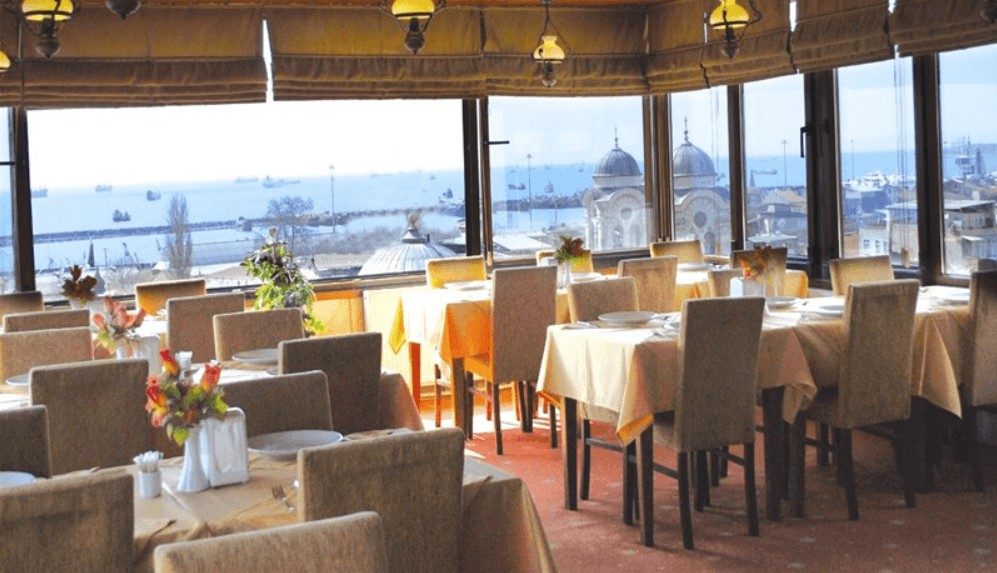 GRAND LIZA HOTEL