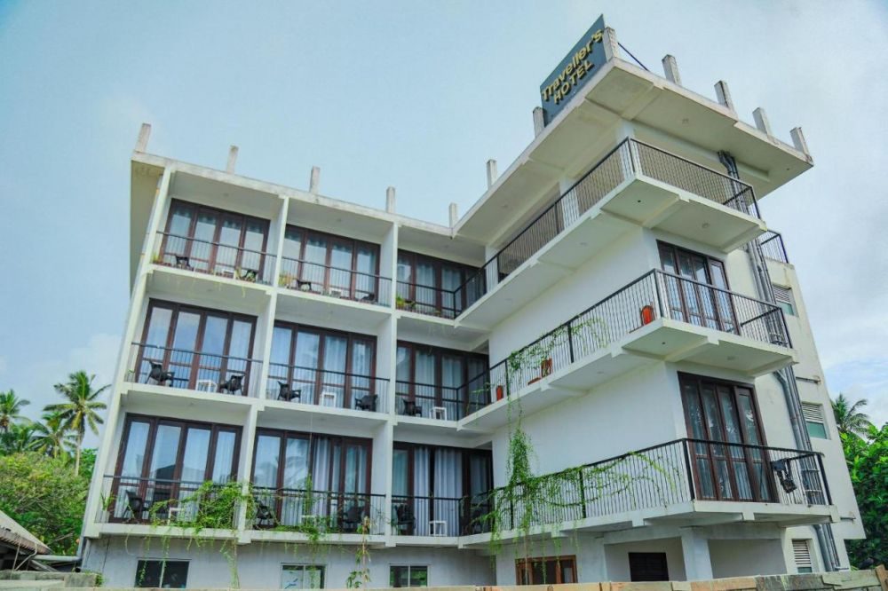 Travellers Hotel