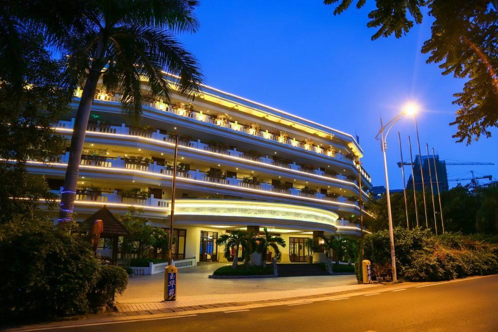 Sanya Yuhuayuan Seaview Hotel