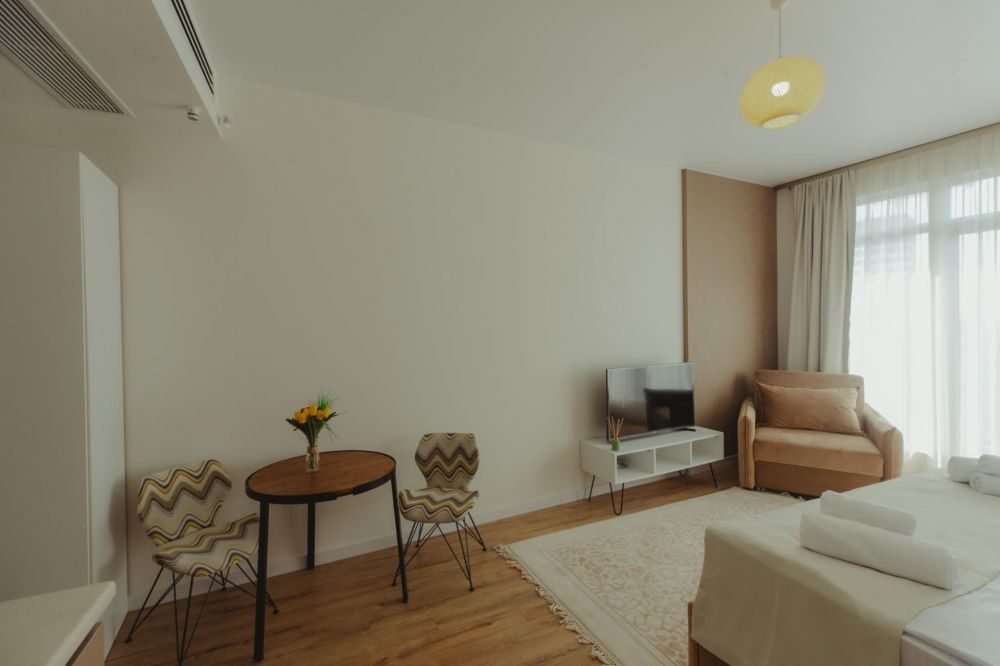 WHITE SAILS RESIDENCE