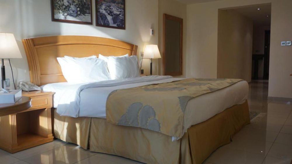 Golden Tulip Sharjah