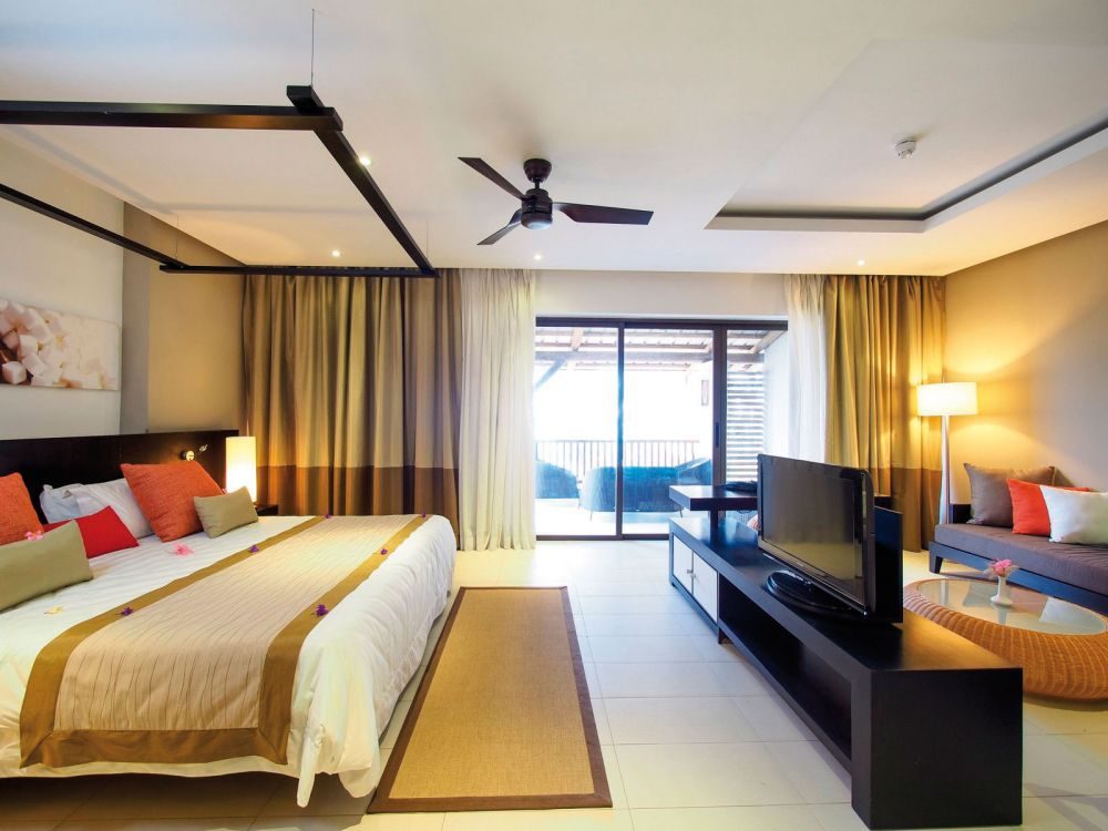CRYSTALS Beach Resort Belle Mare BY RADISSON (ex. Maritim Crystals Beach Hotel)