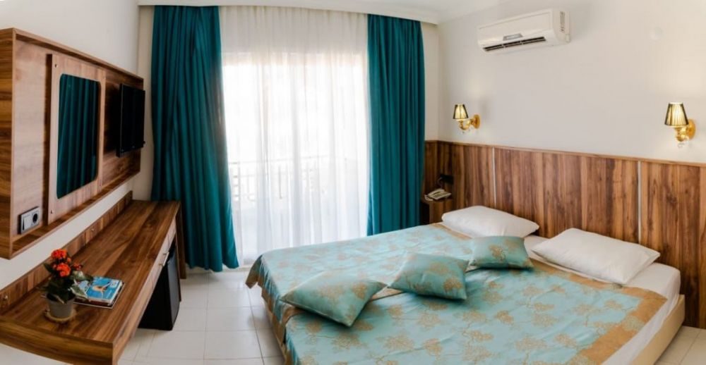 ELIJAH HOTEL