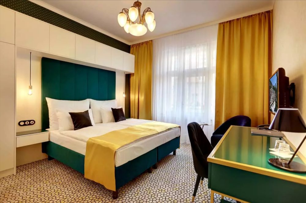 Art Deco Wolker