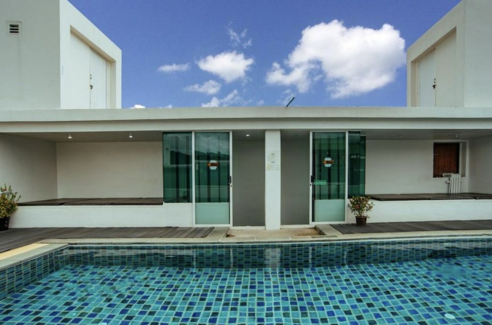 iCHECK INN CENTRAL PATONG